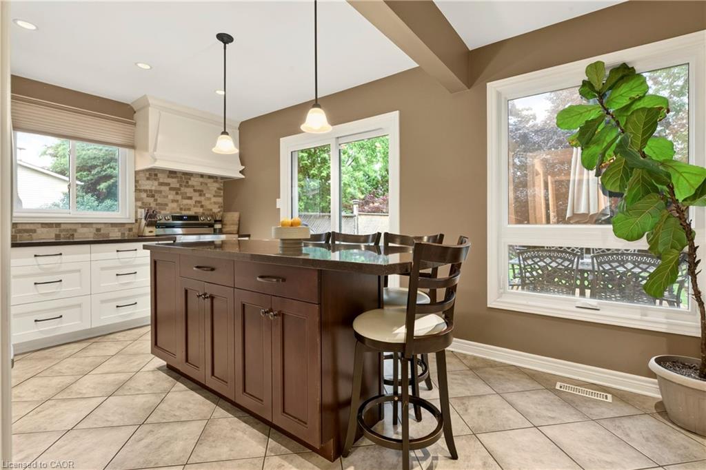 4507 Ivy Gardens Crescent Property Photo 15