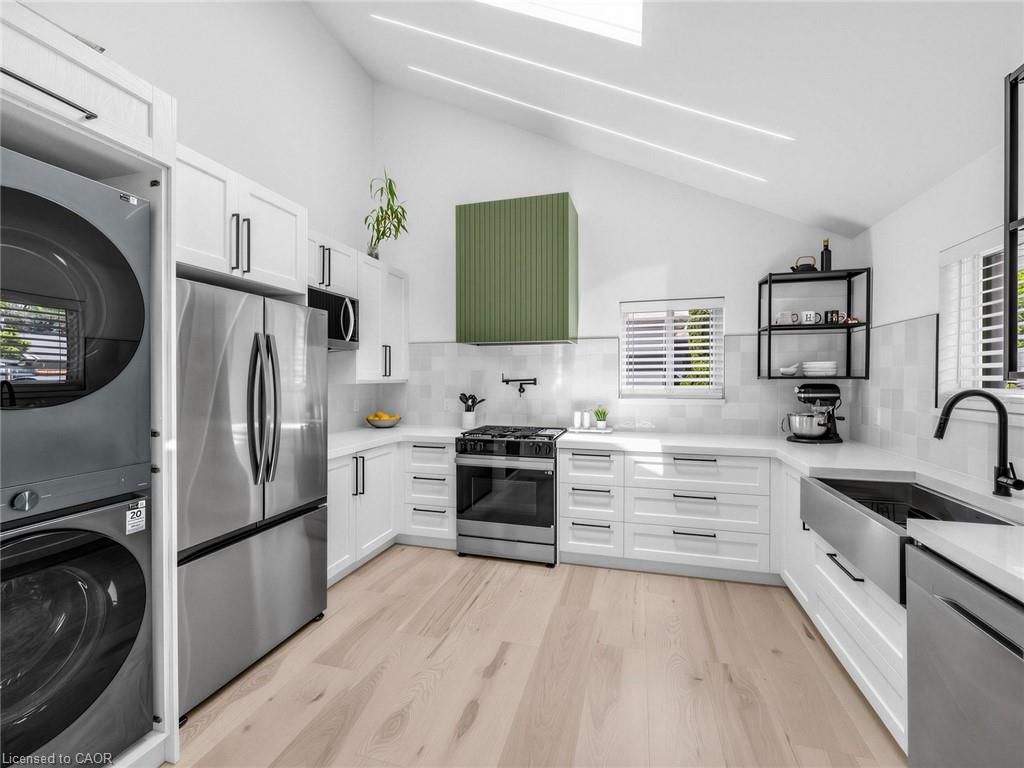 13 Swanhurst Boulevard Property Photo 1