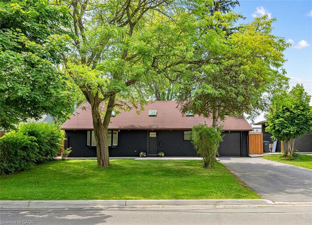 13 Swanhurst Boulevard Property Photo 2