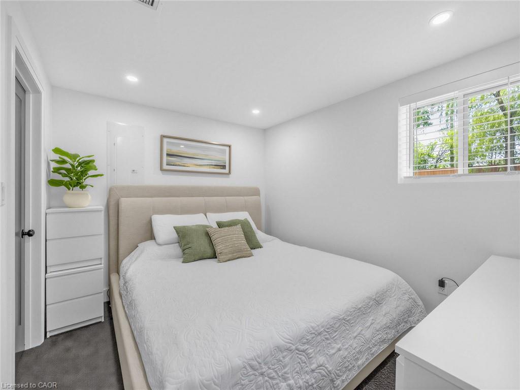 13 Swanhurst Boulevard Property Photo 17