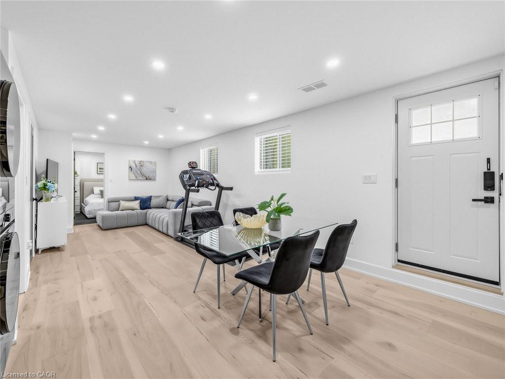 13 Swanhurst Boulevard Property Photo 18