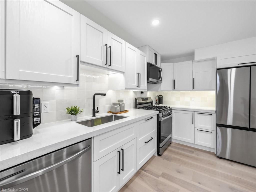 13 Swanhurst Boulevard Property Photo 20