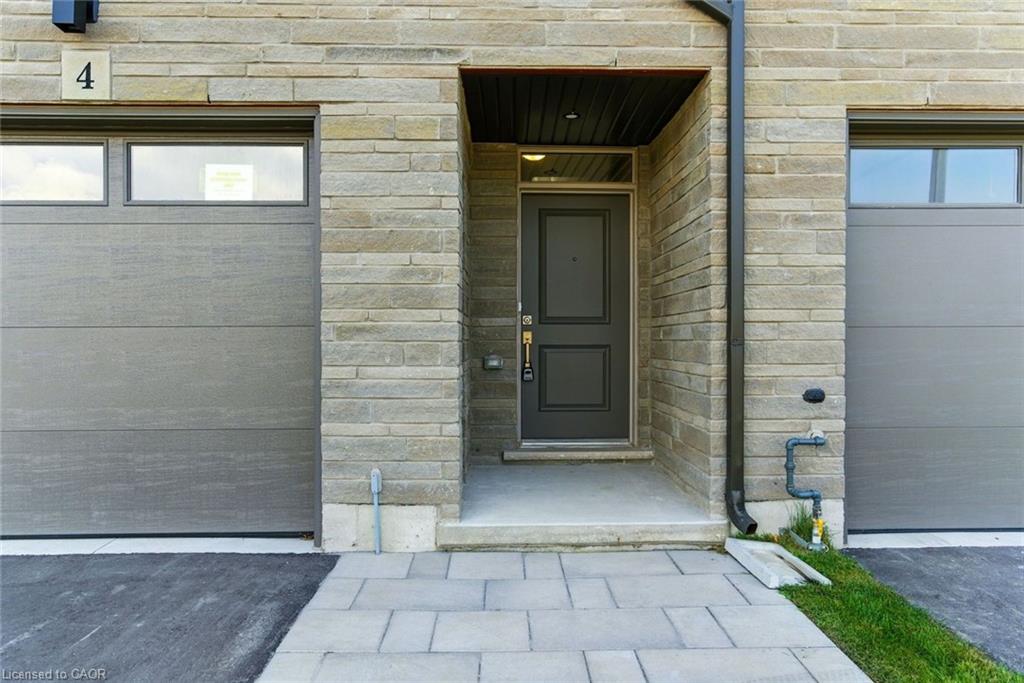 4 Clear Valley Lane Property Photo 2