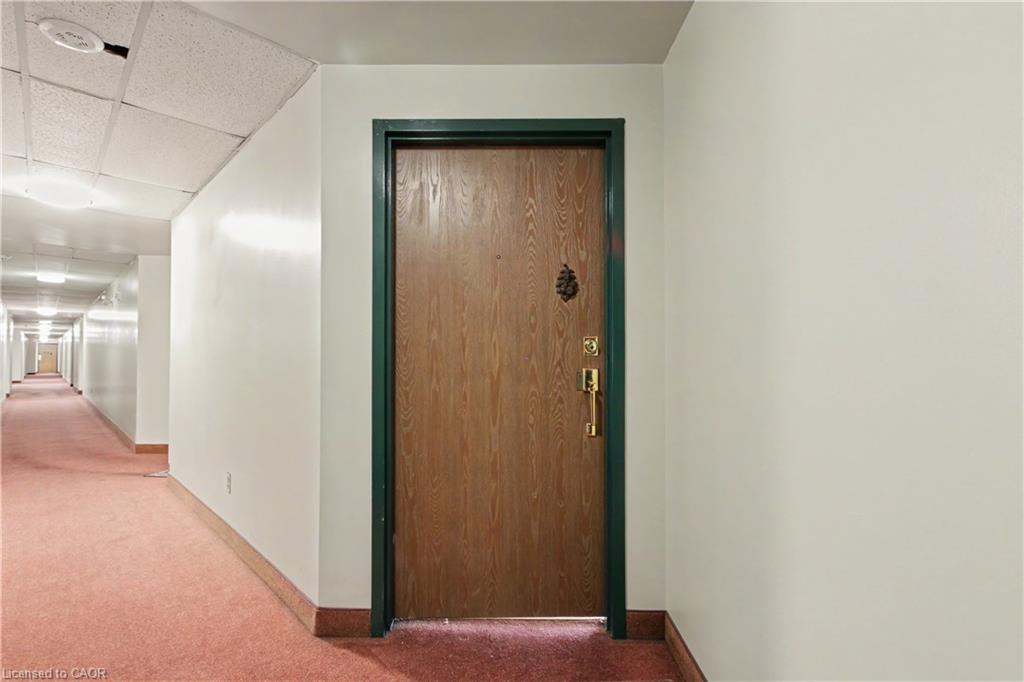 401-175 Hunter Street E Property Photo 5