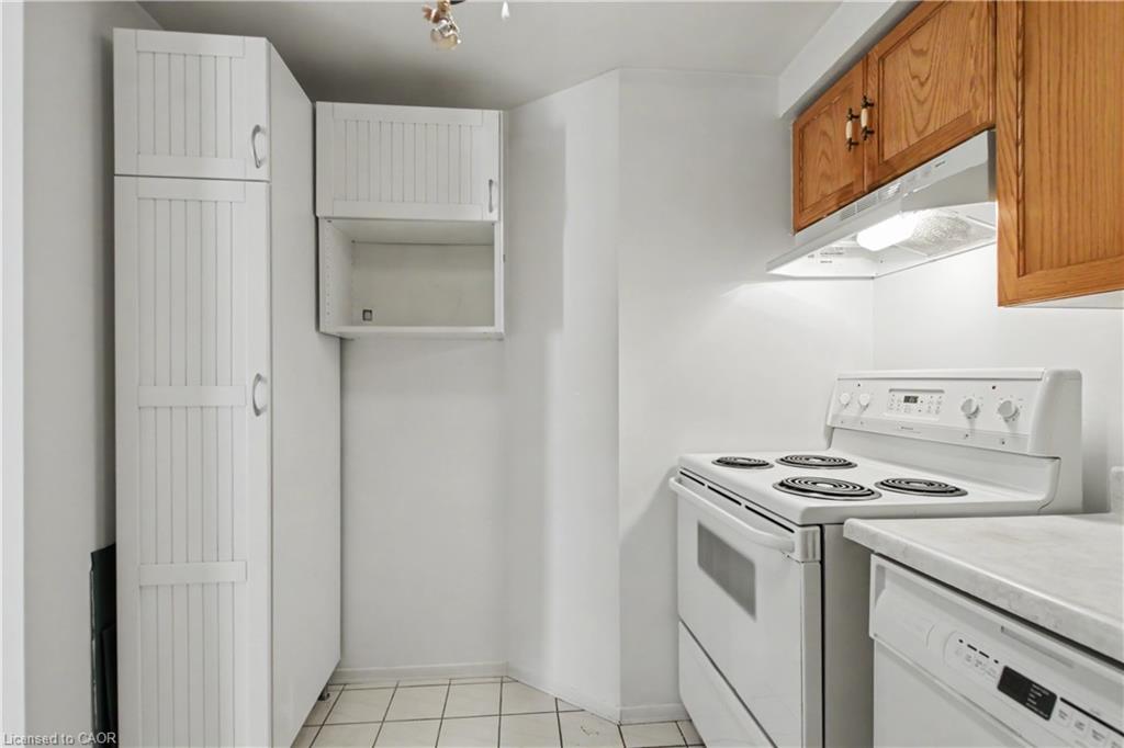 401-175 Hunter Street E Property Photo 14