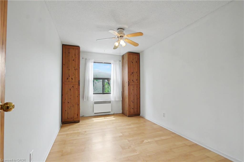 401-175 Hunter Street E Property Photo 16