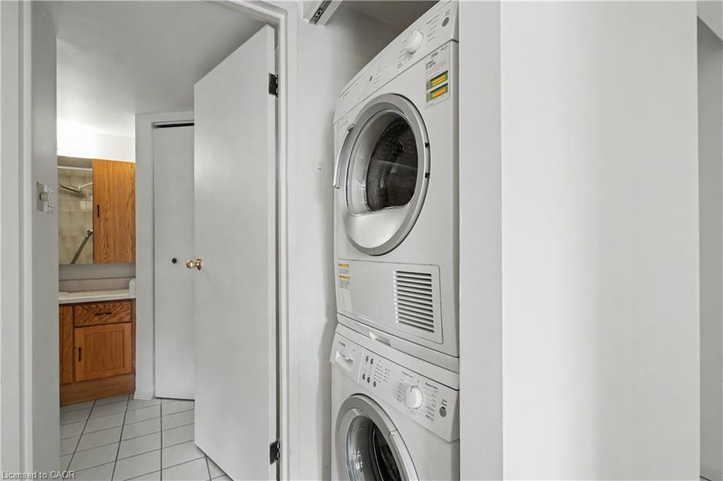 401-175 Hunter Street E Property Photo 20