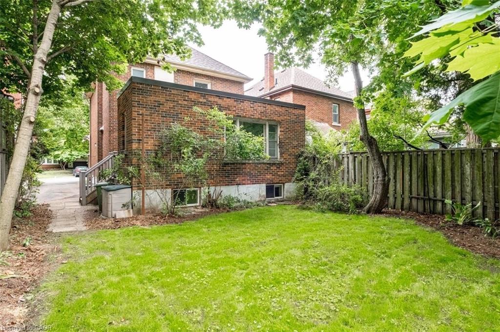 11 Dromore Crescent Property Photo 38