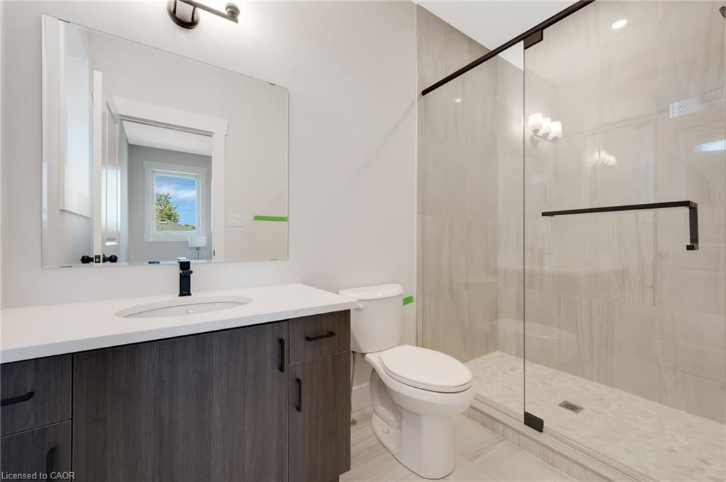 52 Moon Crescent Property Photo 18