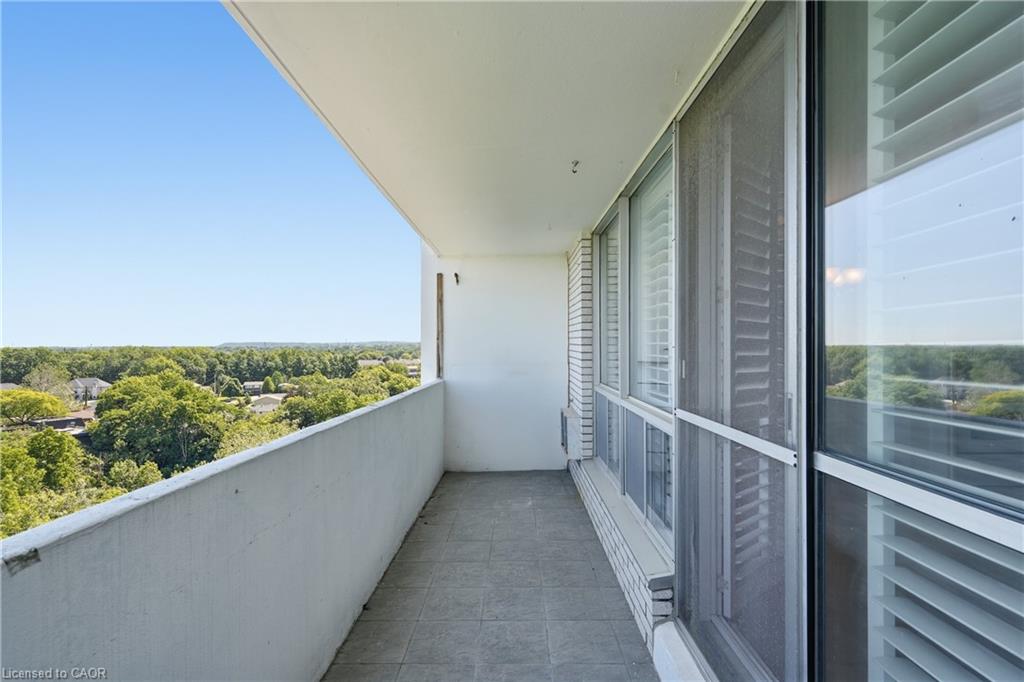 1005-15 Towering Heights Boulevard Property Photo 15
