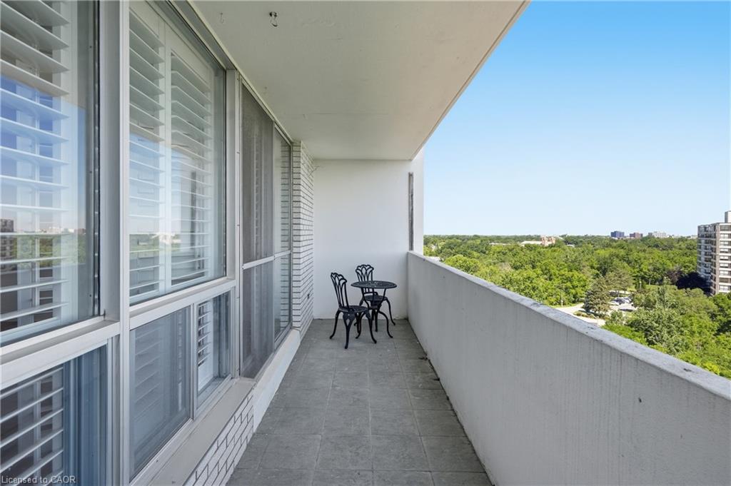 1005-15 Towering Heights Boulevard Property Photo 16