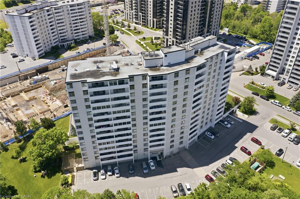 1005-15 Towering Heights Boulevard Property Photo 25