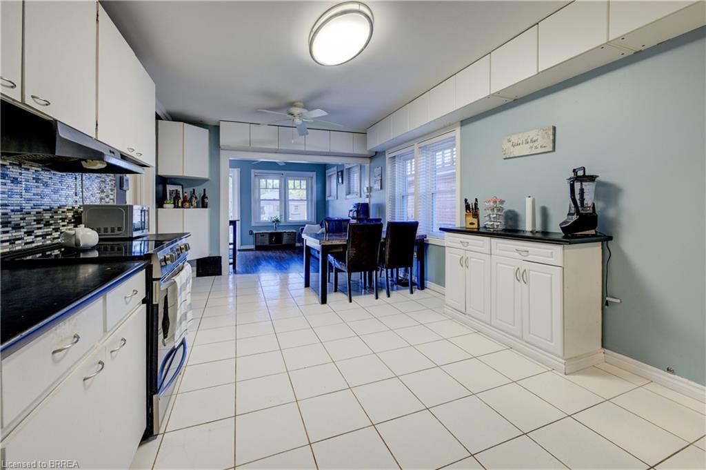 88 Walnut Street Property Photo 12