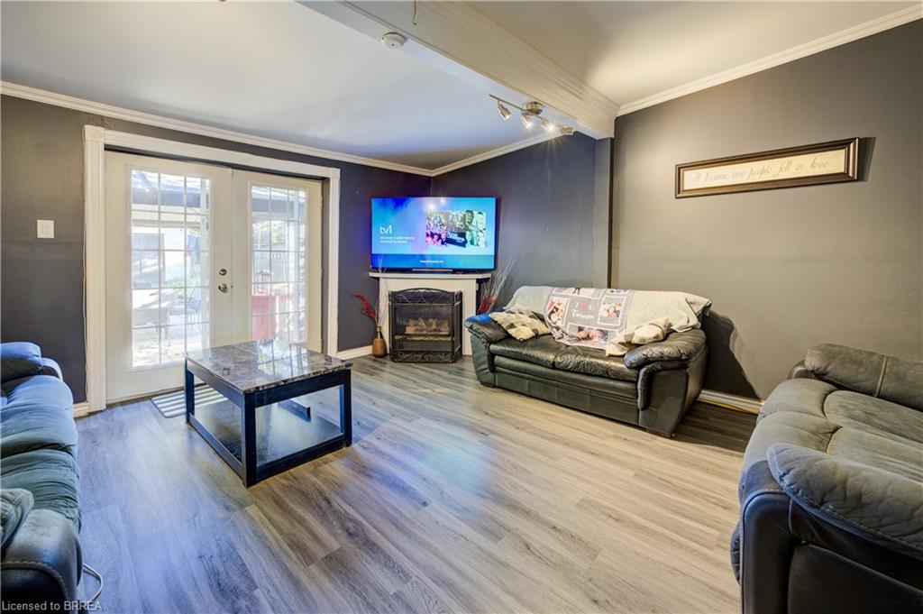 88 Walnut Street Property Photo 15