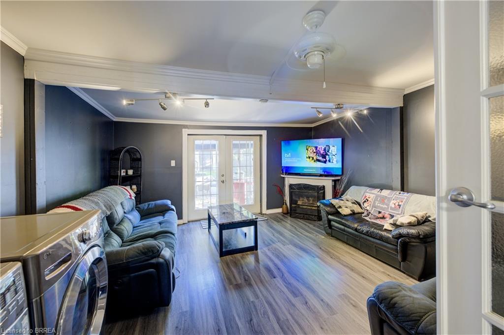 88 Walnut Street Property Photo 16