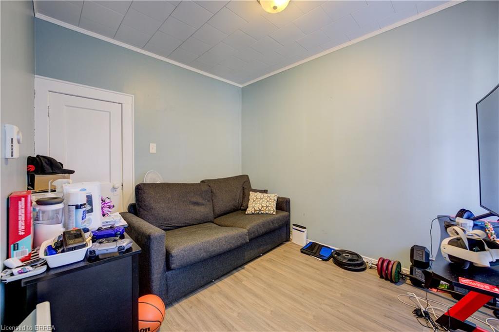 88 Walnut Street Property Photo 21