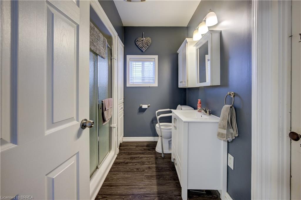 88 Walnut Street Property Photo 23