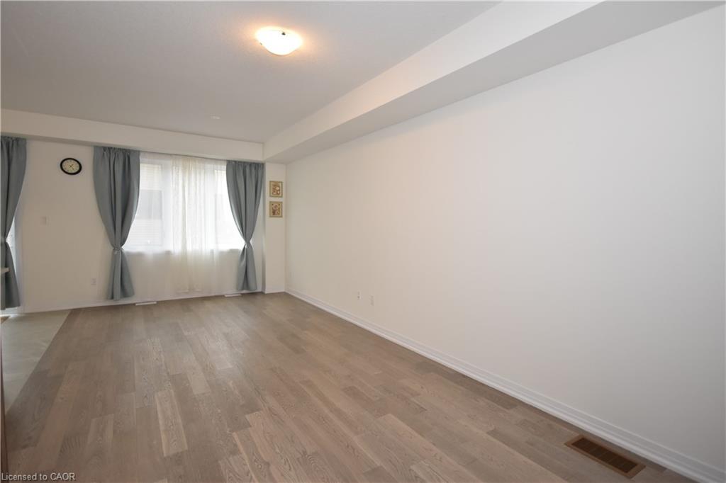 12 Velvet Way Property Photo 10