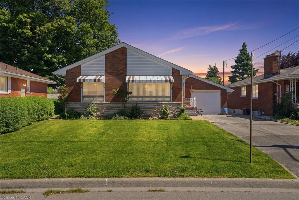 18 Pleasant Avenue Property Photo 1