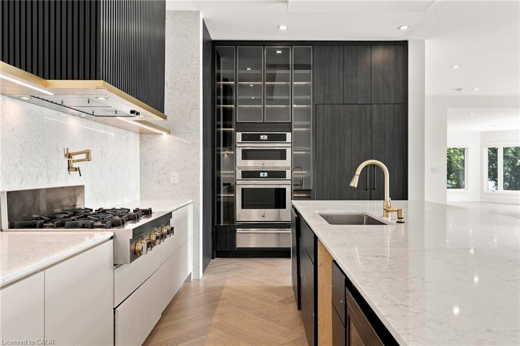 100 Appleby Place Property Photo 15