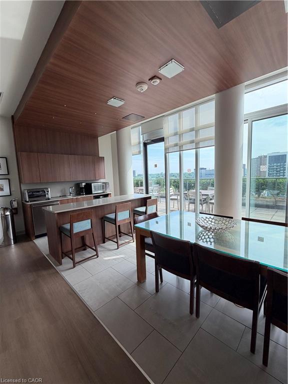 210-260 Sackville Street Property Photo 8