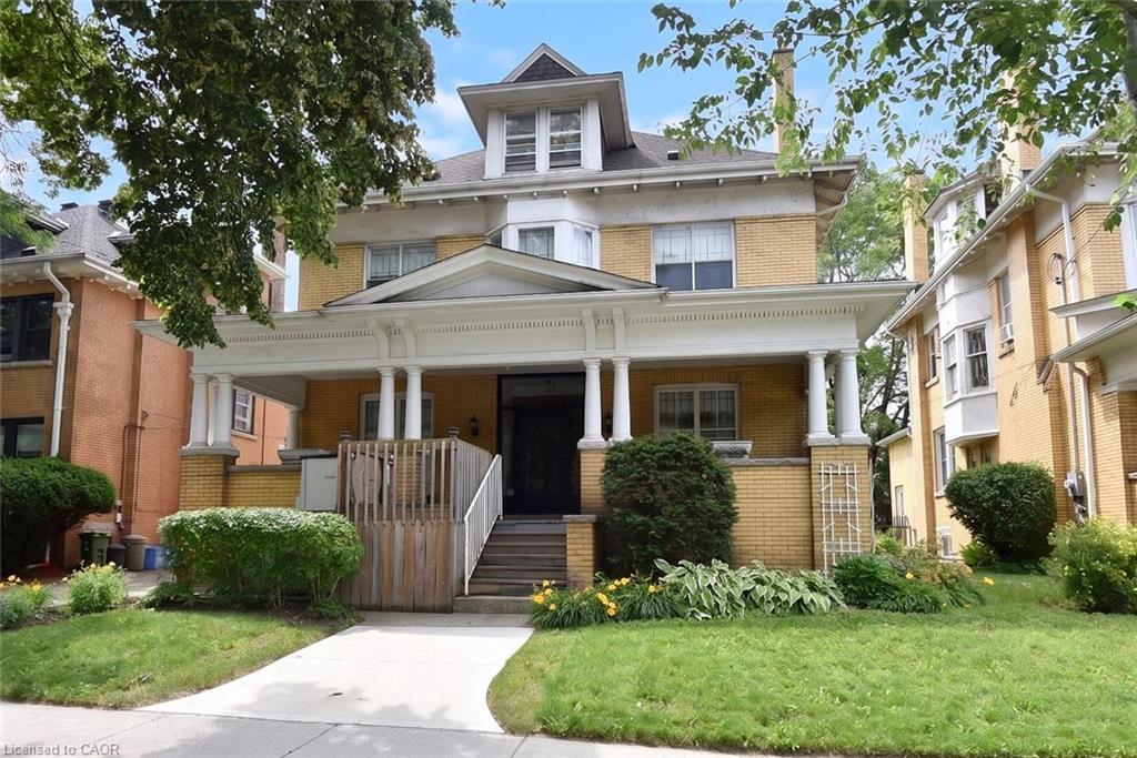 68 Sherman Avenue S Property Photo 1