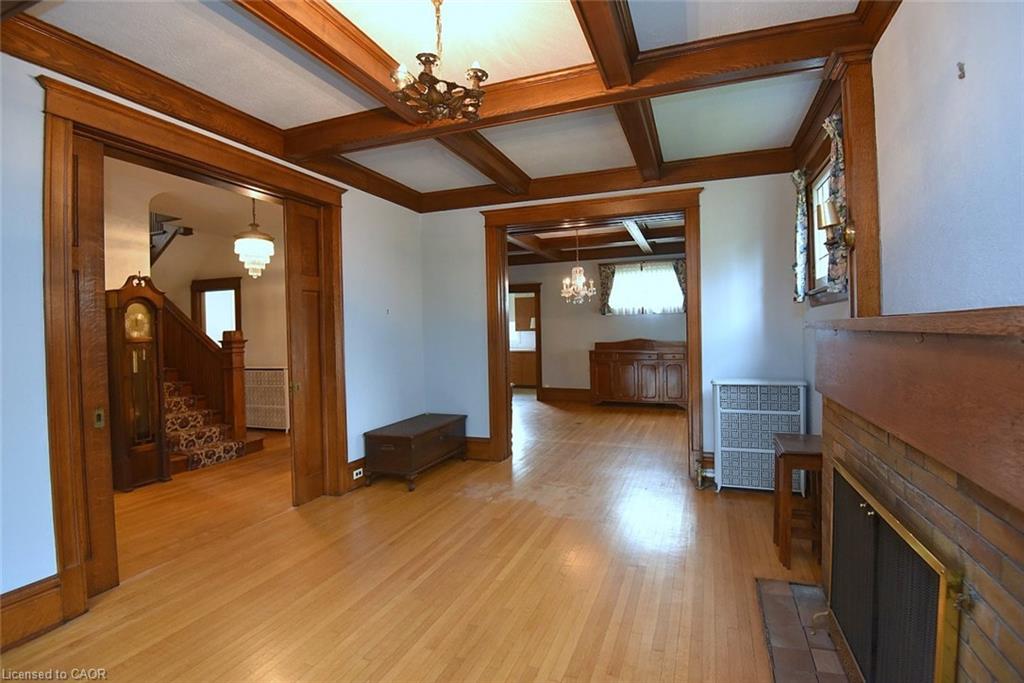 68 Sherman Avenue S Property Photo 9