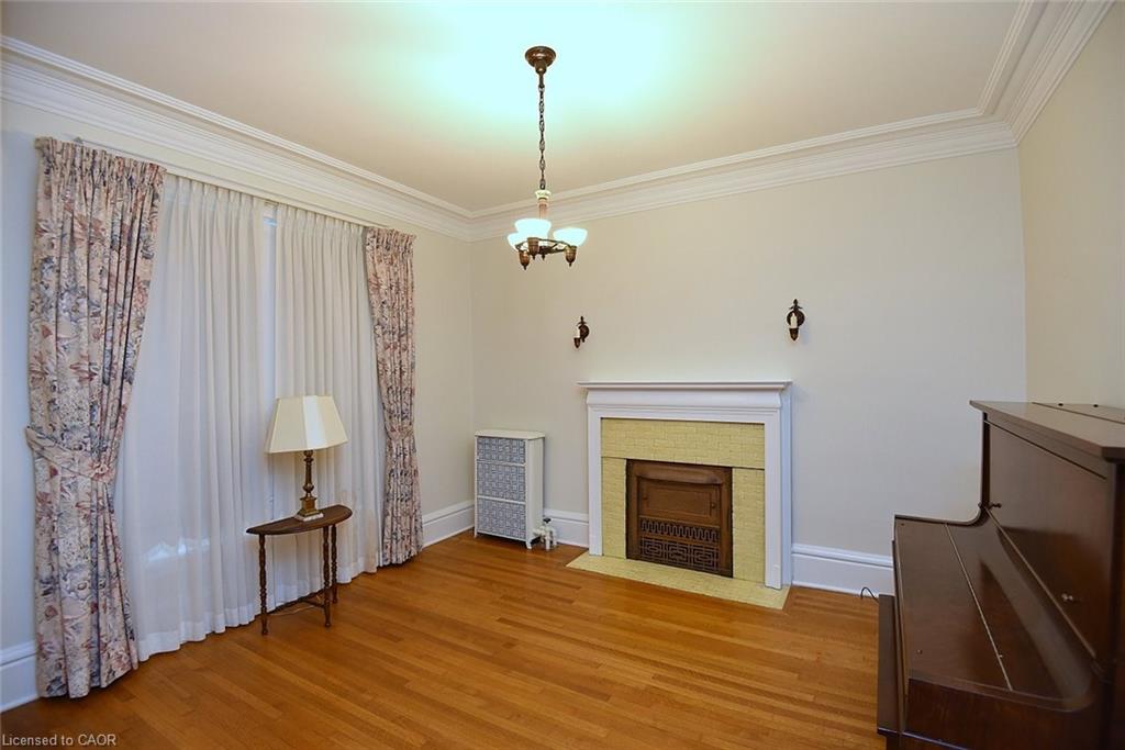 68 Sherman Avenue S Property Photo 12