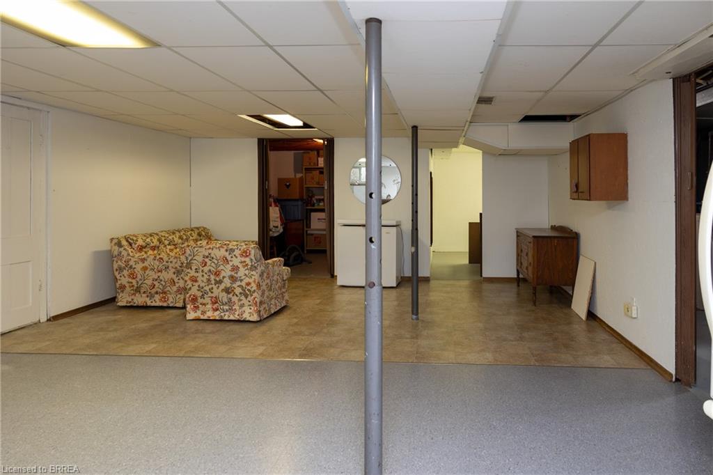 156 Mutual Street N Property Photo 20