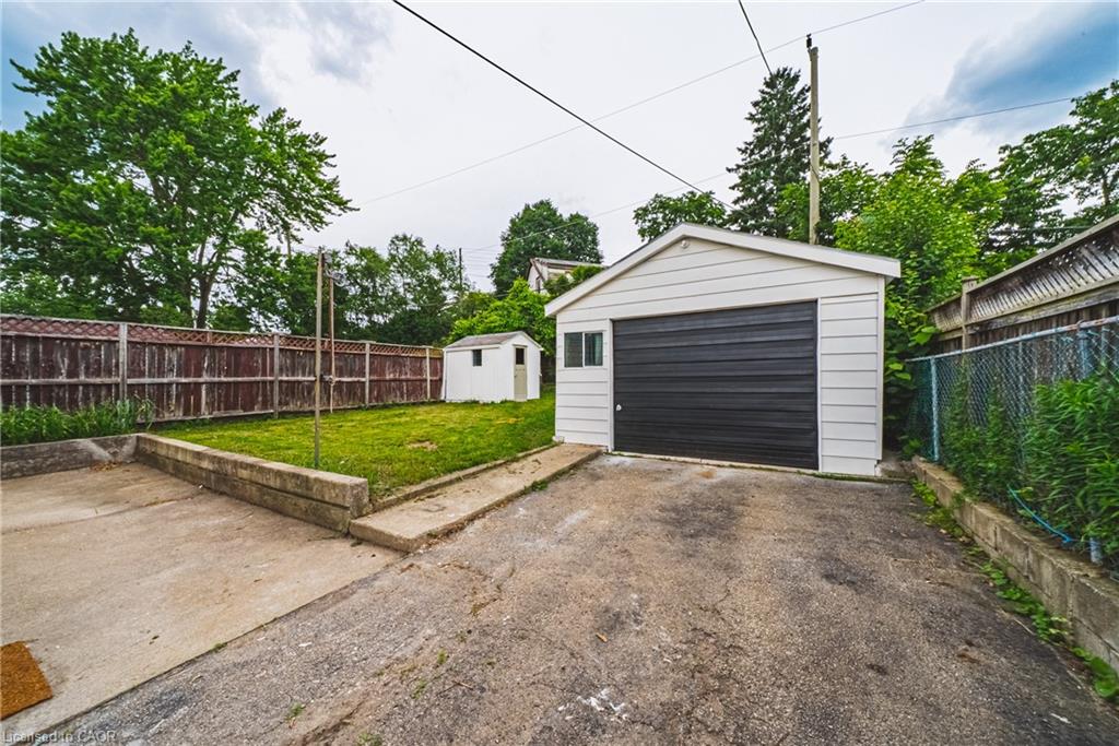 11 Broadview Avenue Property Photo 5