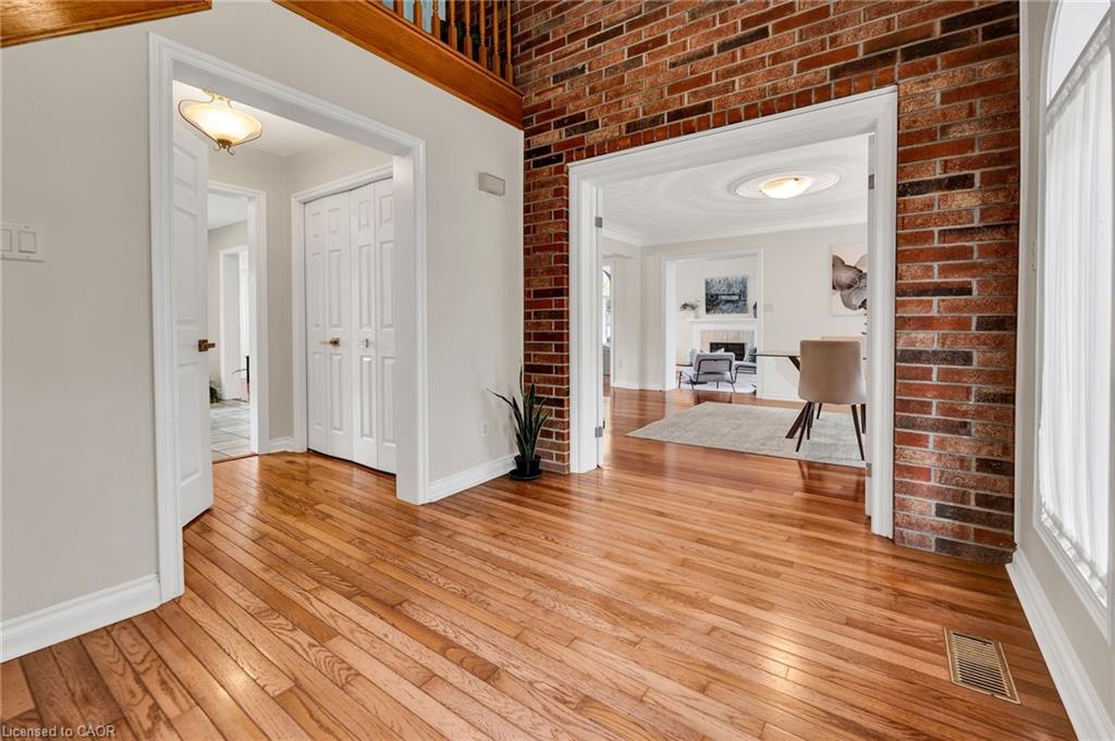 250 Grey Squirrel Place Property Photo 5