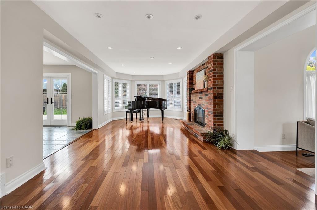 250 Grey Squirrel Place Property Photo 10