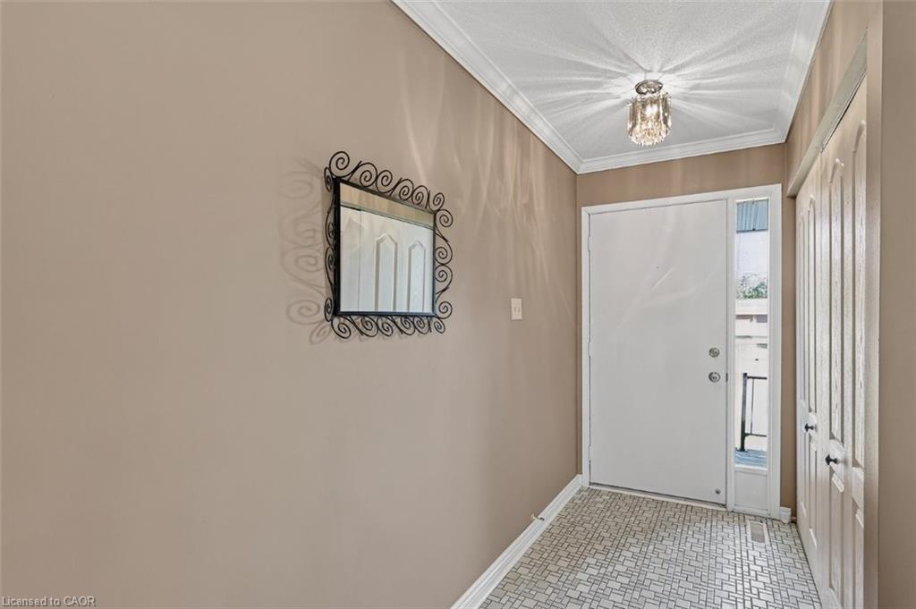 9 Commissioner Street Property Photo 7