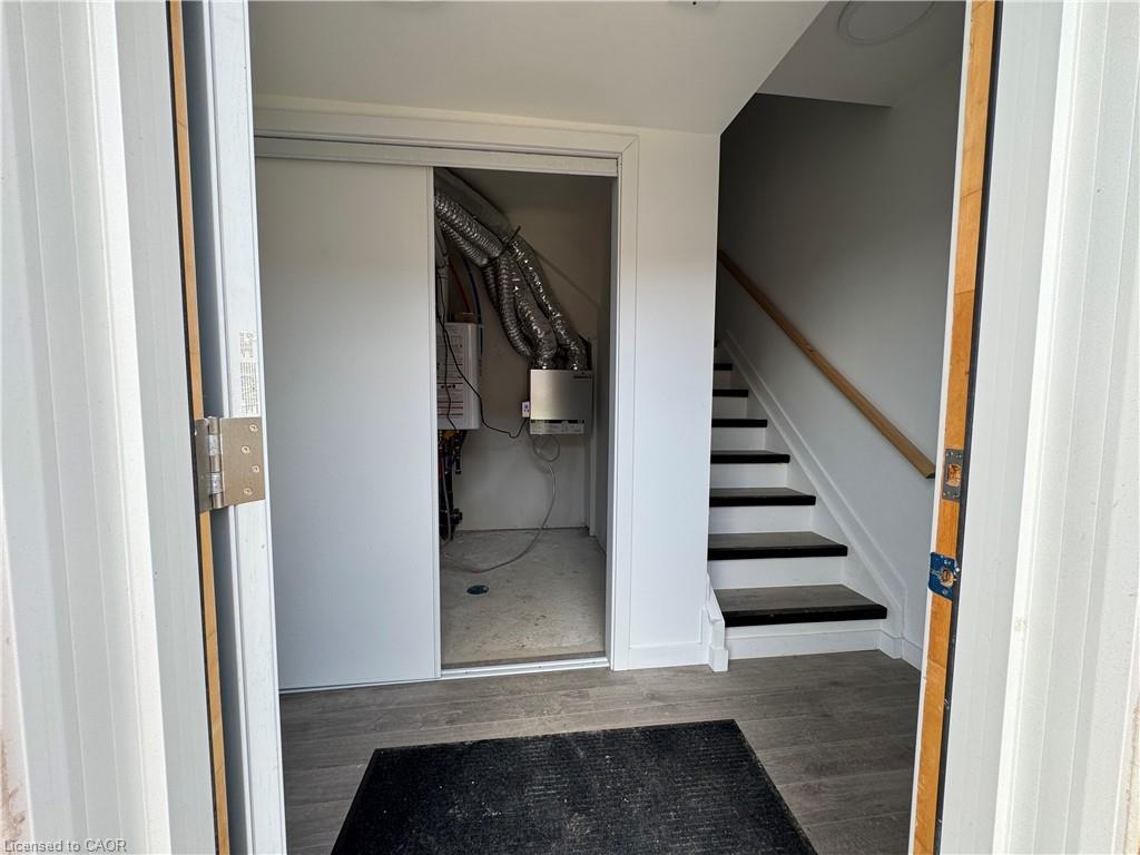 119 Highriver Trail Property Photo 3