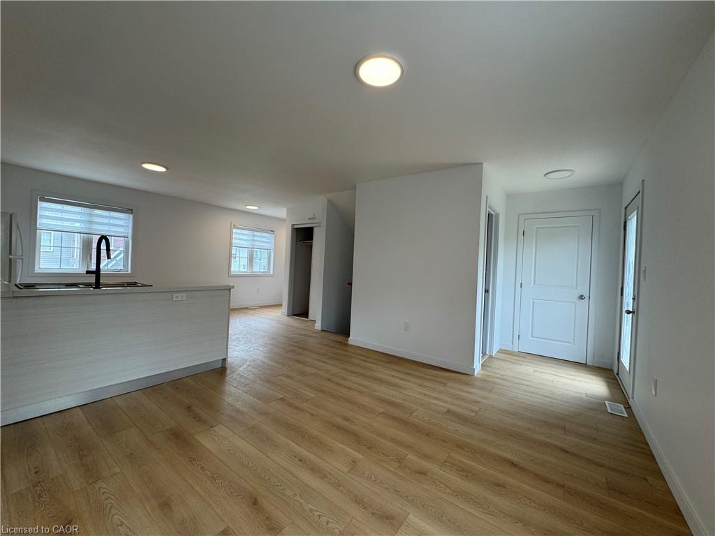 113 Highriver Trail Property Photo 8