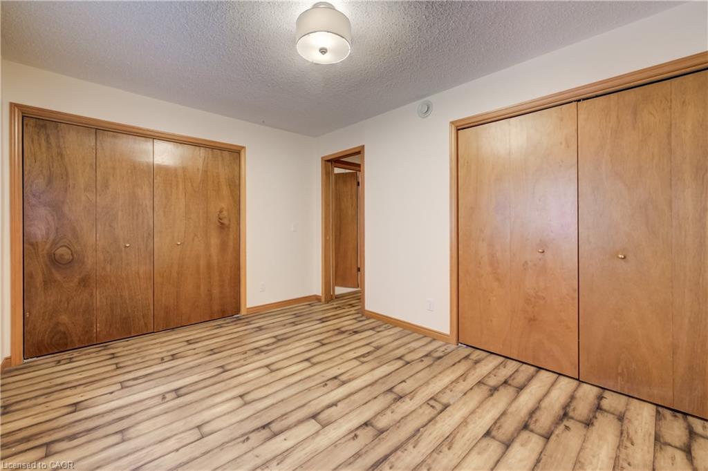 7298 Sideroad 8 W Property Photo 28