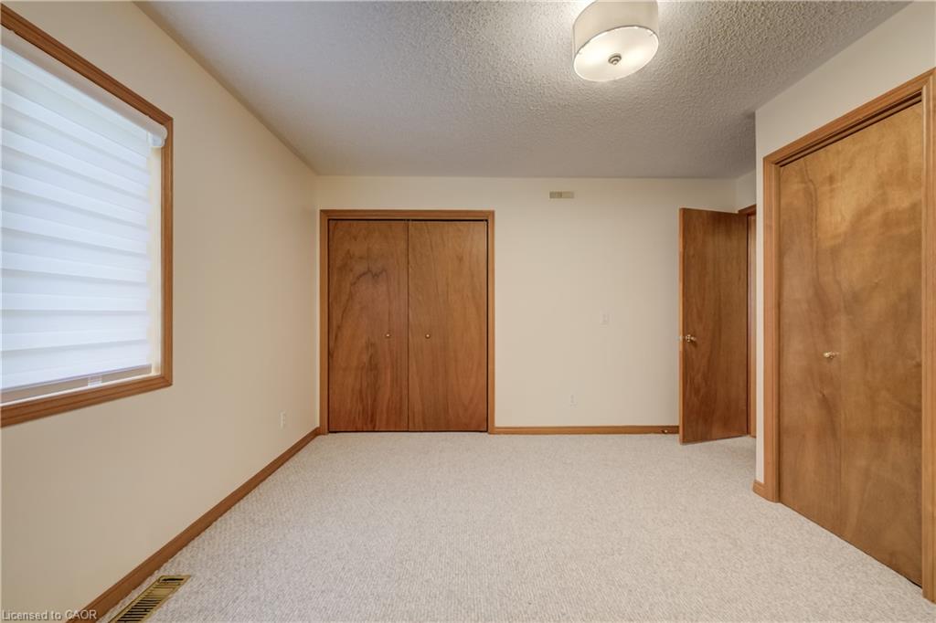 7298 Sideroad 8 W Property Photo 31