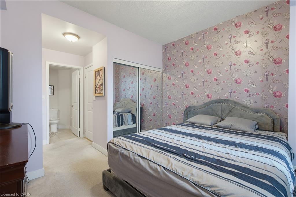 1303-80 Absolute Avenue Property Photo 15
