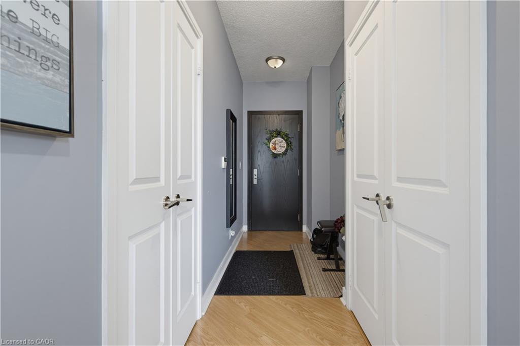 1303-80 Absolute Avenue Property Photo 21