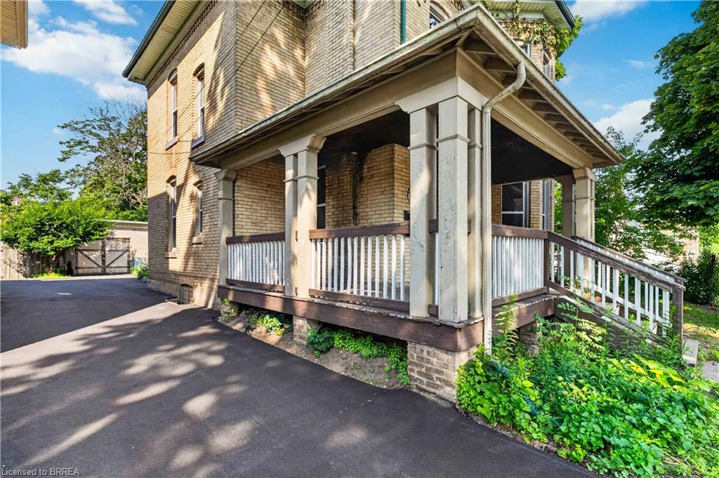 74 Pearl Street Property Photo 2