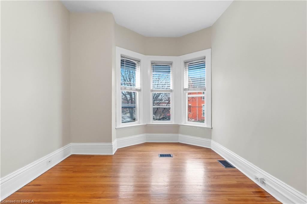 74 Pearl Street Property Photo 10
