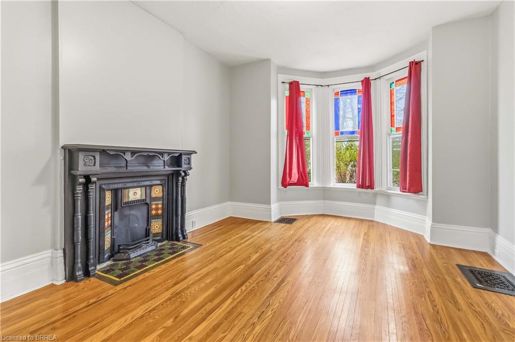 74 Pearl Street Property Photo 23