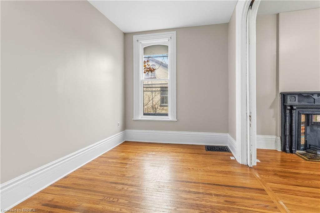 74 Pearl Street Property Photo 27