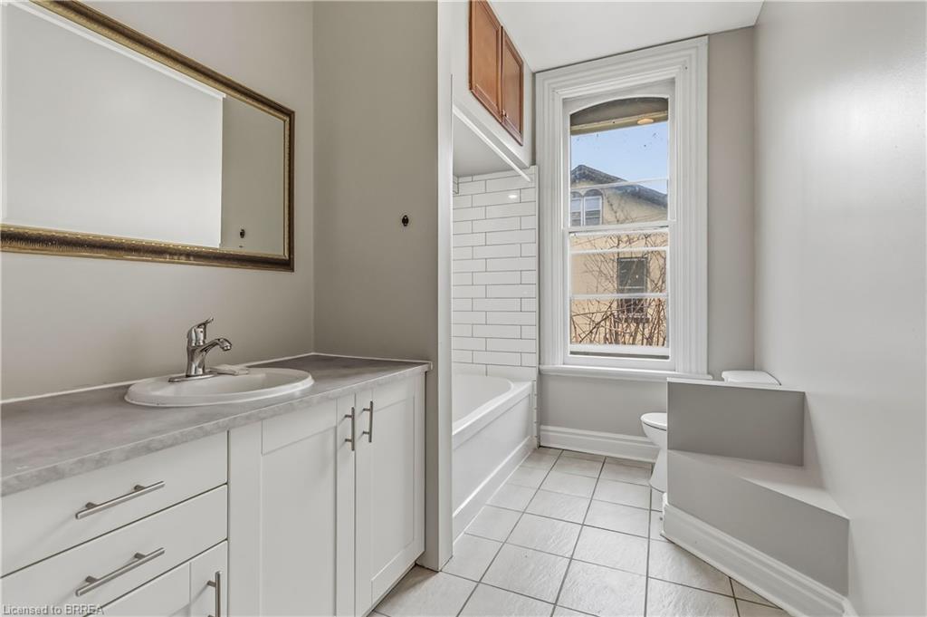 74 Pearl Street Property Photo 34
