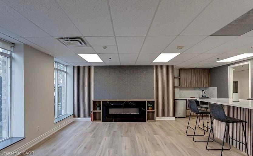 207-140 Bathurst Street Property Photo 6