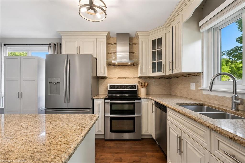 369 West Acres Drive Property Photo 4