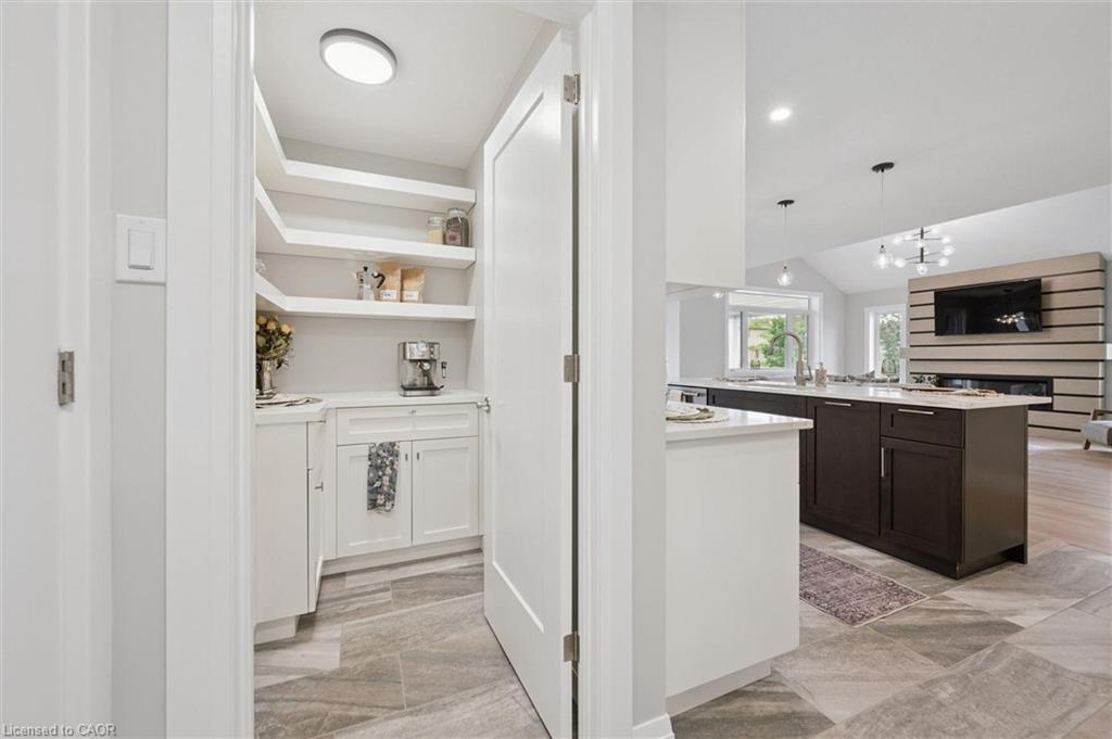 33 Waterloo Street Property Photo 6