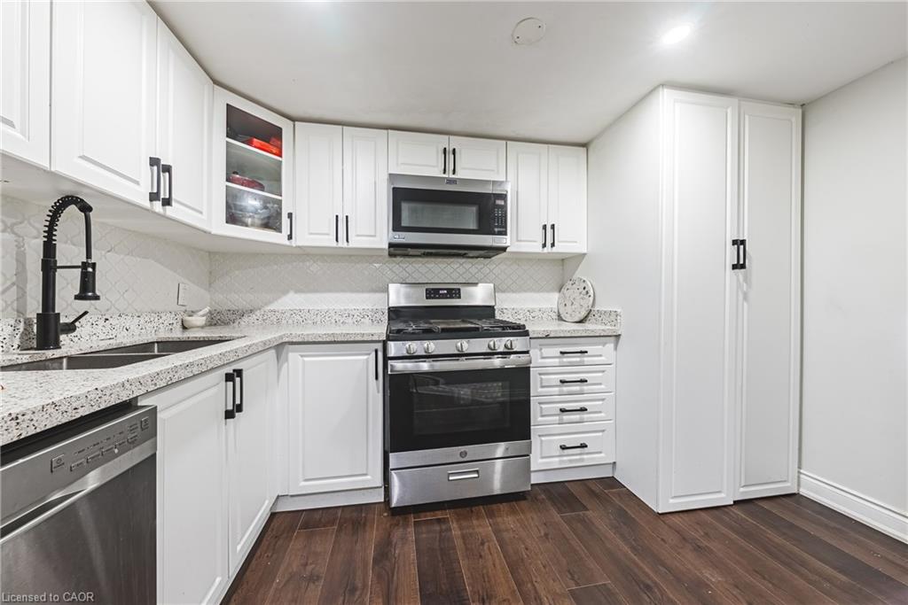 11 Drakes Drive Property Photo 22