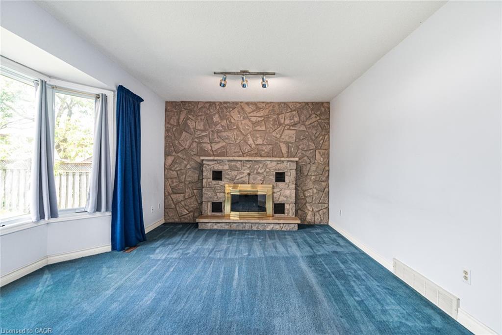 381 Kerman Avenue Property Photo 15