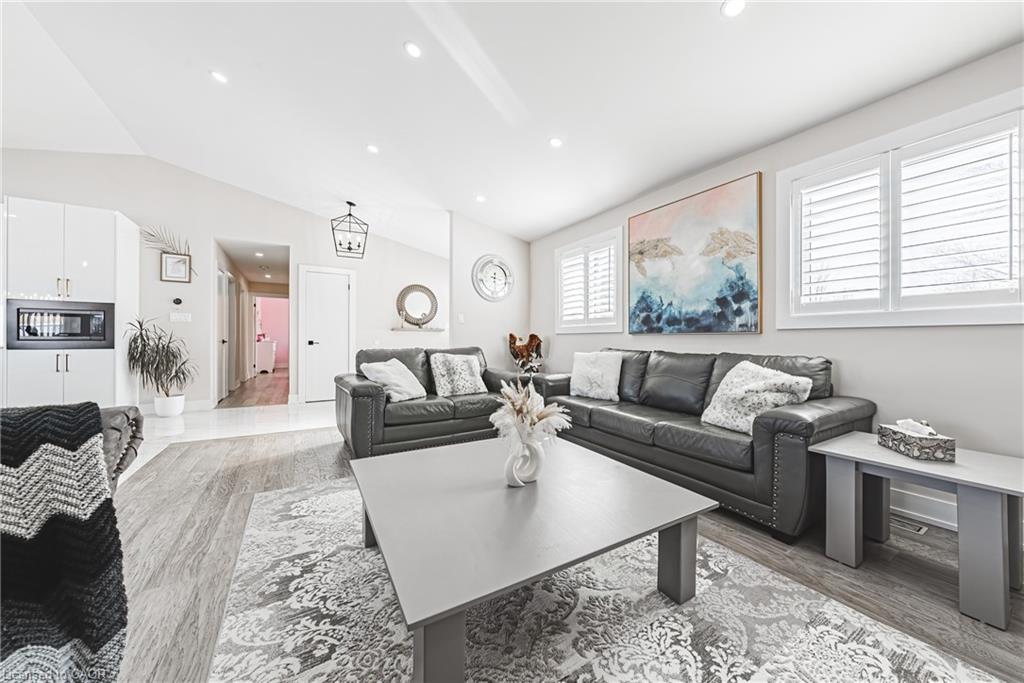 1796 Penny Lane Property Photo 8